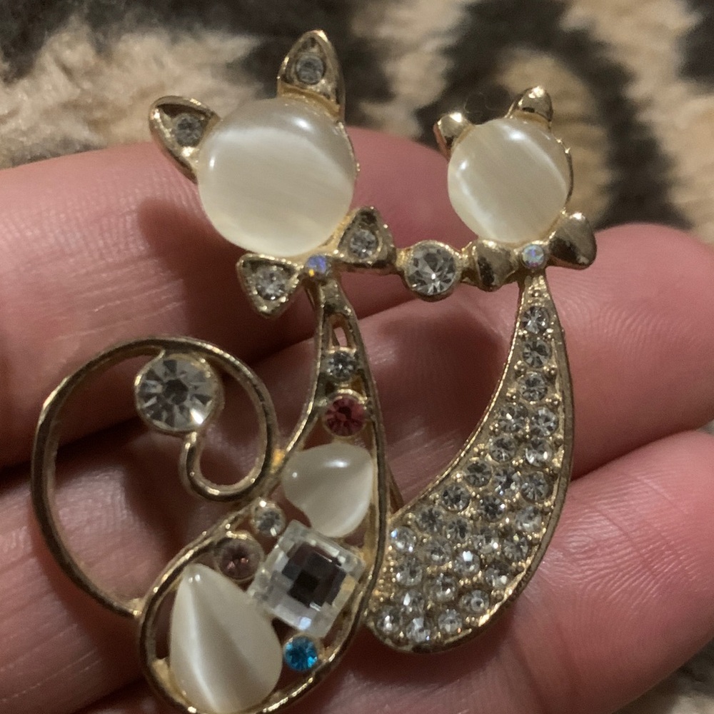 Vintage Gold and Crystal Cat Brooch